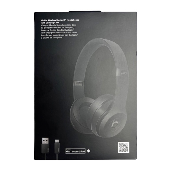 Beats Solo3 On-Ear Sound Isolating Bluetooth Headphones - Black - Picture 3 of 3